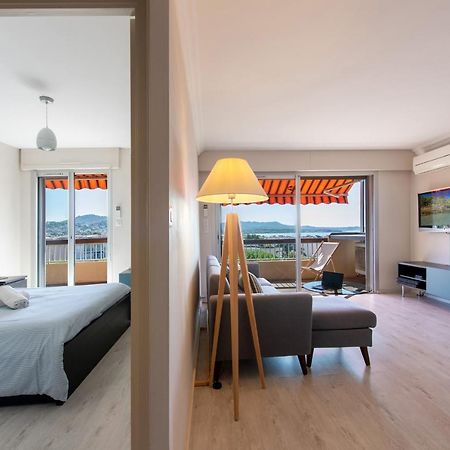 Le Cadet - Vue Panoramique Ville Et Baie De Sanary Sur Mer, Parking & Terrasse - 2 A 4 Pers Ngoại thất bức ảnh