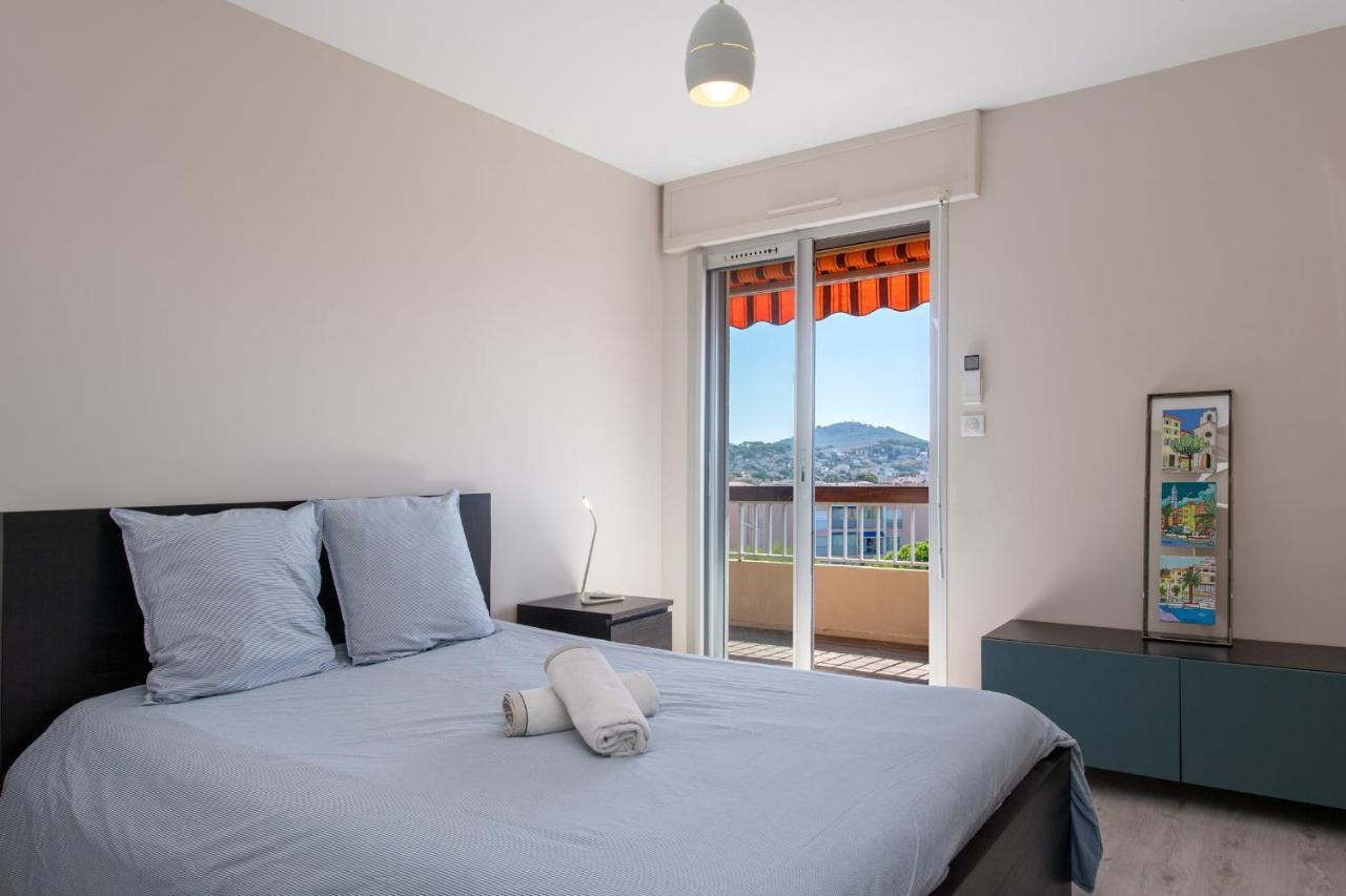 Le Cadet - Vue Panoramique Ville Et Baie De Sanary Sur Mer, Parking & Terrasse - 2 A 4 Pers Ngoại thất bức ảnh